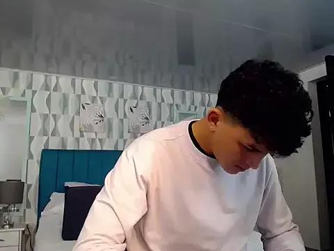 Axel_savage from StripChat is Freechat