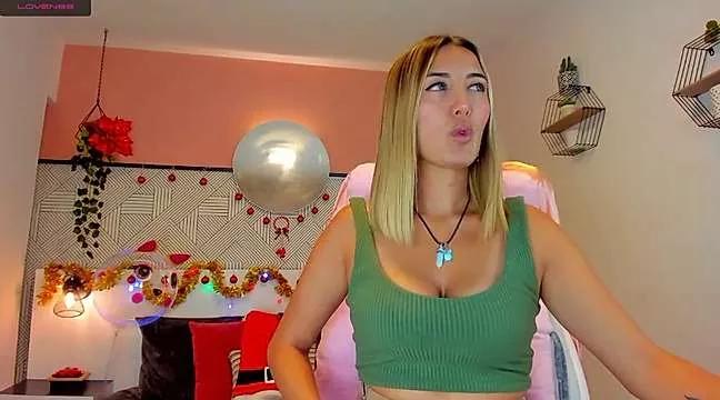 B3llaSpring from StripChat