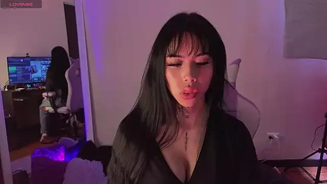 babee_04 from StripChat is Freechat