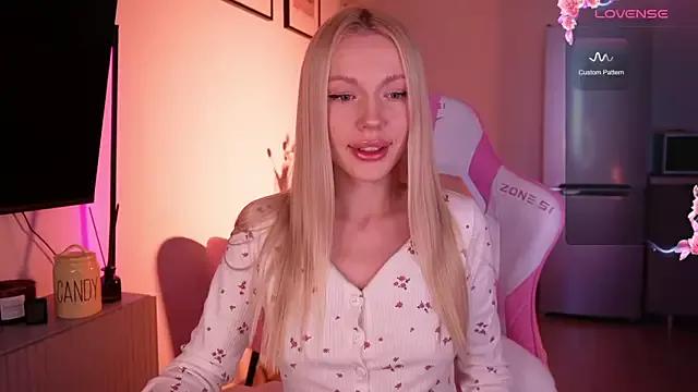 Entertain your itch for girls livestreamers with our collection of stunning models, skilled in the art of temptation and delight.