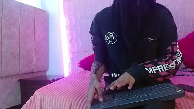 Baby_Kinky- from StripChat is Freechat
