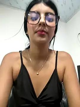 Entertain your itch for girls livestreamers with our collection of stunning models, skilled in the art of temptation and delight.