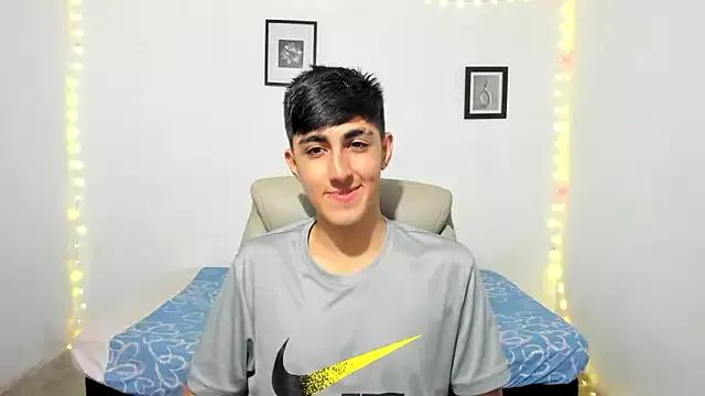 babymaik from StripChat is Freechat