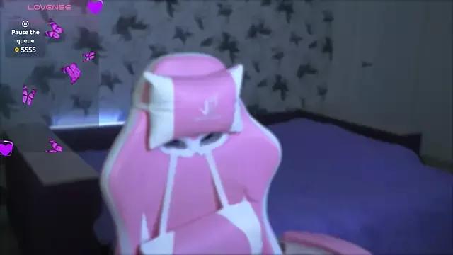 Entertain your itch for girls livestreamers with our collection of stunning models, skilled in the art of temptation and delight.