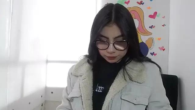 BabySpecs_ from StripChat is Freechat