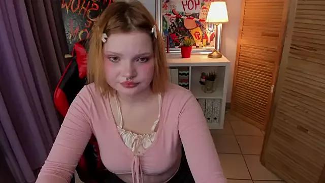 babyyullii from StripChat is Freechat