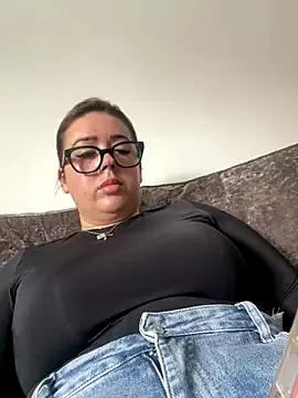 BadBitchClaudia from StripChat is Freechat