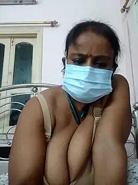 Barna_Love from StripChat is Freechat