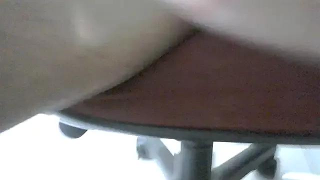 bbehemothh from StripChat