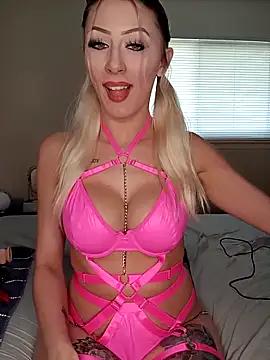 Entertain your itch for girls livestreamers with our collection of stunning models, skilled in the art of temptation and delight.