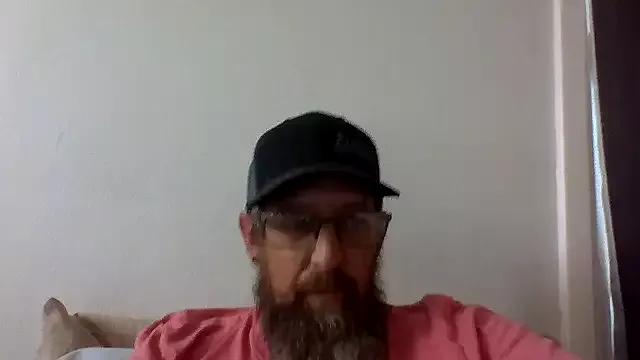 Beardedcowboydaddy from StripChat is Freechat