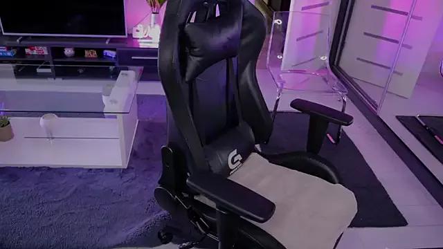 Entertain your itch for girls livestreamers with our collection of stunning models, skilled in the art of temptation and delight.