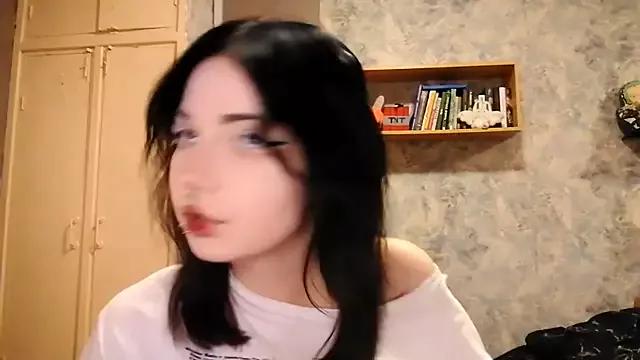 Beeping_Creature from StripChat is Freechat