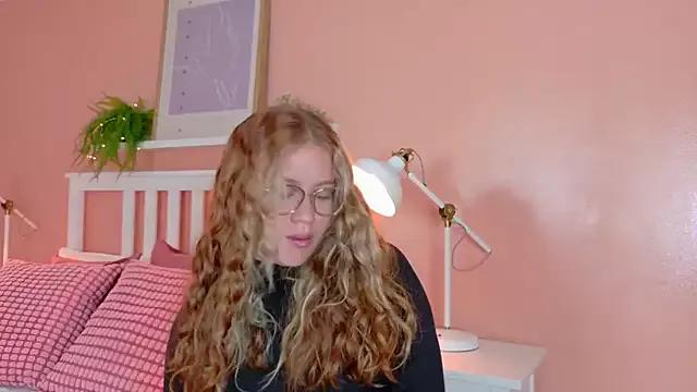 BelaMiller_ from StripChat is Freechat