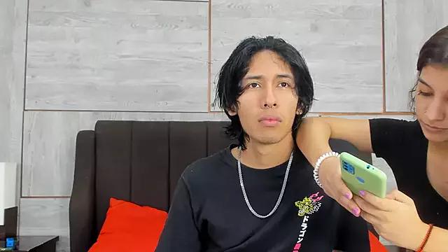 Bell_and_blaze from StripChat is Freechat
