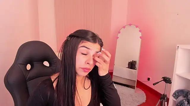 Entertain your itch for girls livestreamers with our collection of stunning models, skilled in the art of temptation and delight.