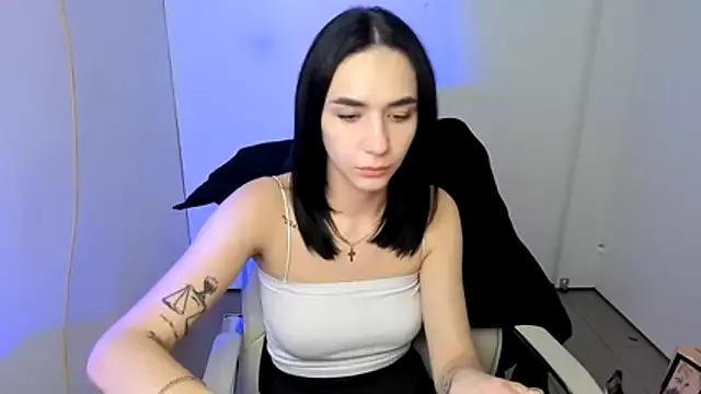 Entertain your itch for girls livestreamers with our collection of stunning models, skilled in the art of temptation and delight.