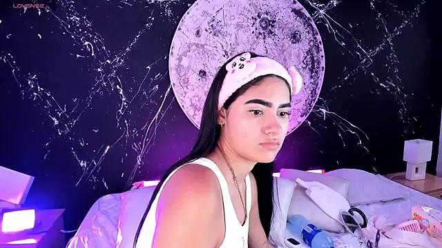 Entertain your itch for girls livestreamers with our collection of stunning models, skilled in the art of temptation and delight.