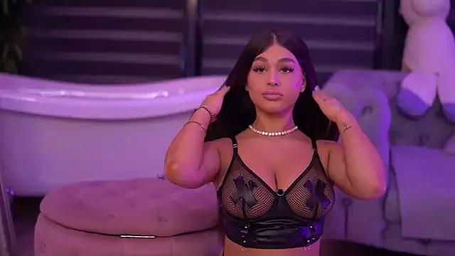 BellaNoirre from StripChat is Freechat