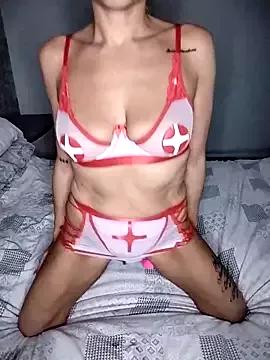 Entertain your itch for girls livestreamers with our collection of stunning models, skilled in the art of temptation and delight.