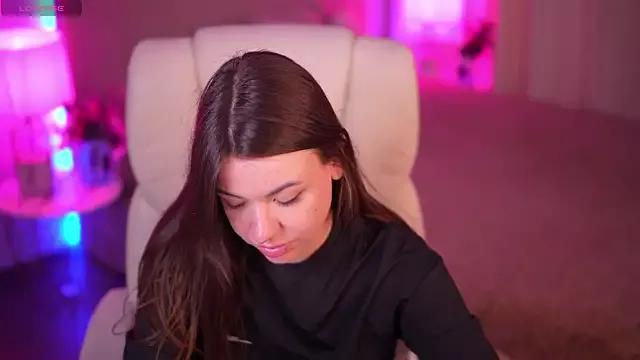 BellaSpark_ from StripChat is Freechat