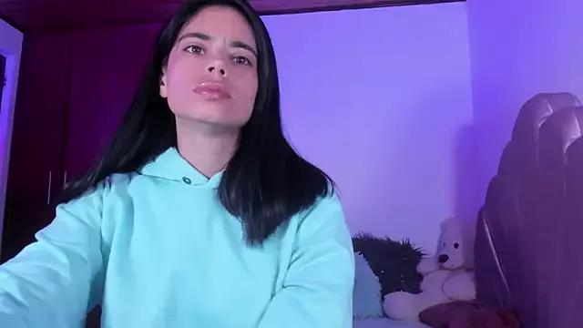 BellaSun_ from StripChat is Freechat