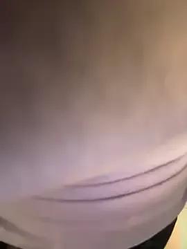 BelleLouiseVp from StripChat is Freechat