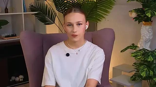 BetsyDul from StripChat is Freechat
