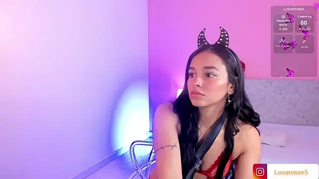 Entertain your itch for girls livestreamers with our collection of stunning models, skilled in the art of temptation and delight.