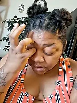 Big_BodyDee from StripChat is Freechat