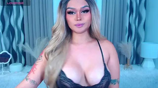 Entertain your itch for girls livestreamers with our collection of stunning models, skilled in the art of temptation and delight.
