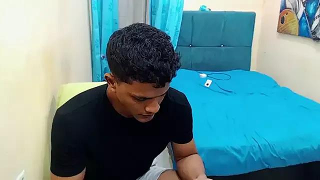 bigcock_interracial2 from StripChat is Freechat