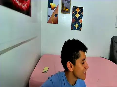BJkoreanboy from StripChat is Freechat