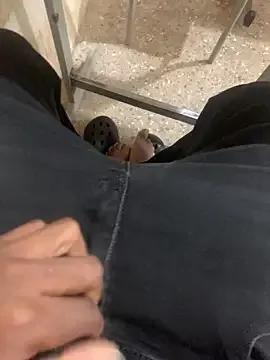 Black-mamba-madingo from StripChat is Freechat