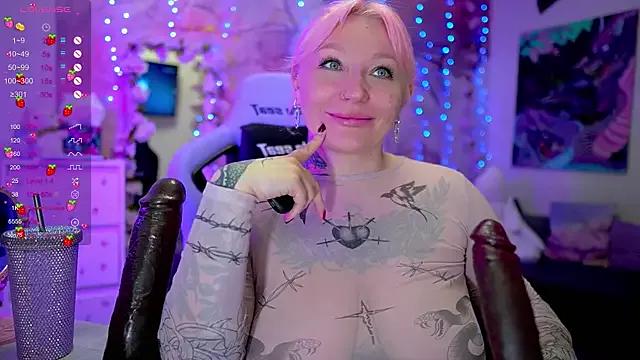 Entertain your itch for girls livestreamers with our collection of stunning models, skilled in the art of temptation and delight.
