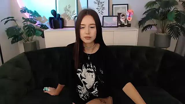 Entertain your itch for girls livestreamers with our collection of stunning models, skilled in the art of temptation and delight.
