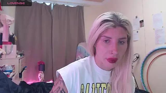 BLACKPeonyy from StripChat is Freechat
