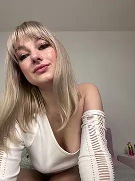 Entertain your itch for girls livestreamers with our collection of stunning models, skilled in the art of temptation and delight.