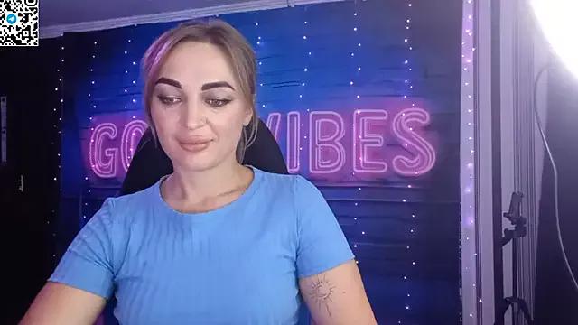 Blonde_Temptation from StripChat is Freechat