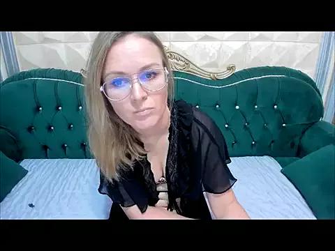 BlondeSugar from StripChat is Freechat