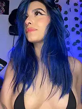blue_kitten from StripChat is Freechat