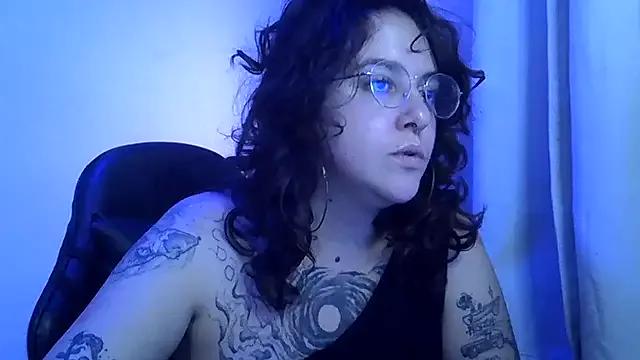Blue_Liz from StripChat is Freechat