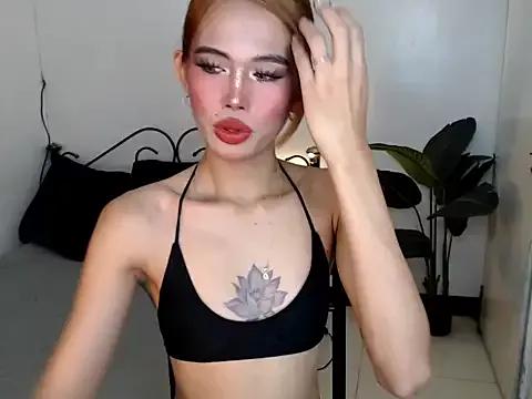 BlytheEvans from StripChat is Freechat
