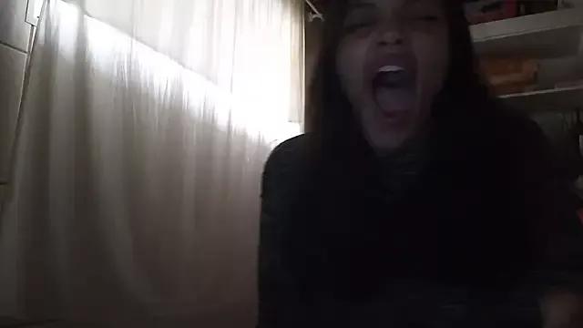bombomepimenta from StripChat is Freechat