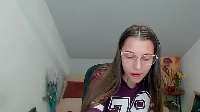 BonniePearson from StripChat is Freechat