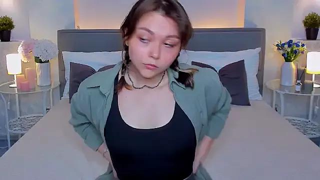 Entertain your itch for girls livestreamers with our collection of stunning models, skilled in the art of temptation and delight.