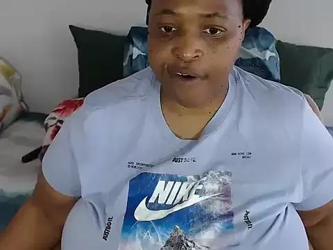 Photos of BootyDiva5 from StripChat is Freechat