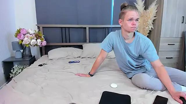 Brainelia from StripChat is Freechat