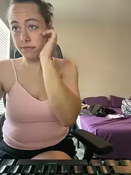 bratcore from StripChat is Freechat