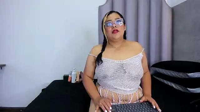 Brenda-maz from StripChat is Freechat